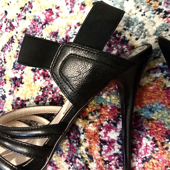 Michael Kors black leather strappy sandals -8&1/2 - Picture 3 of 11